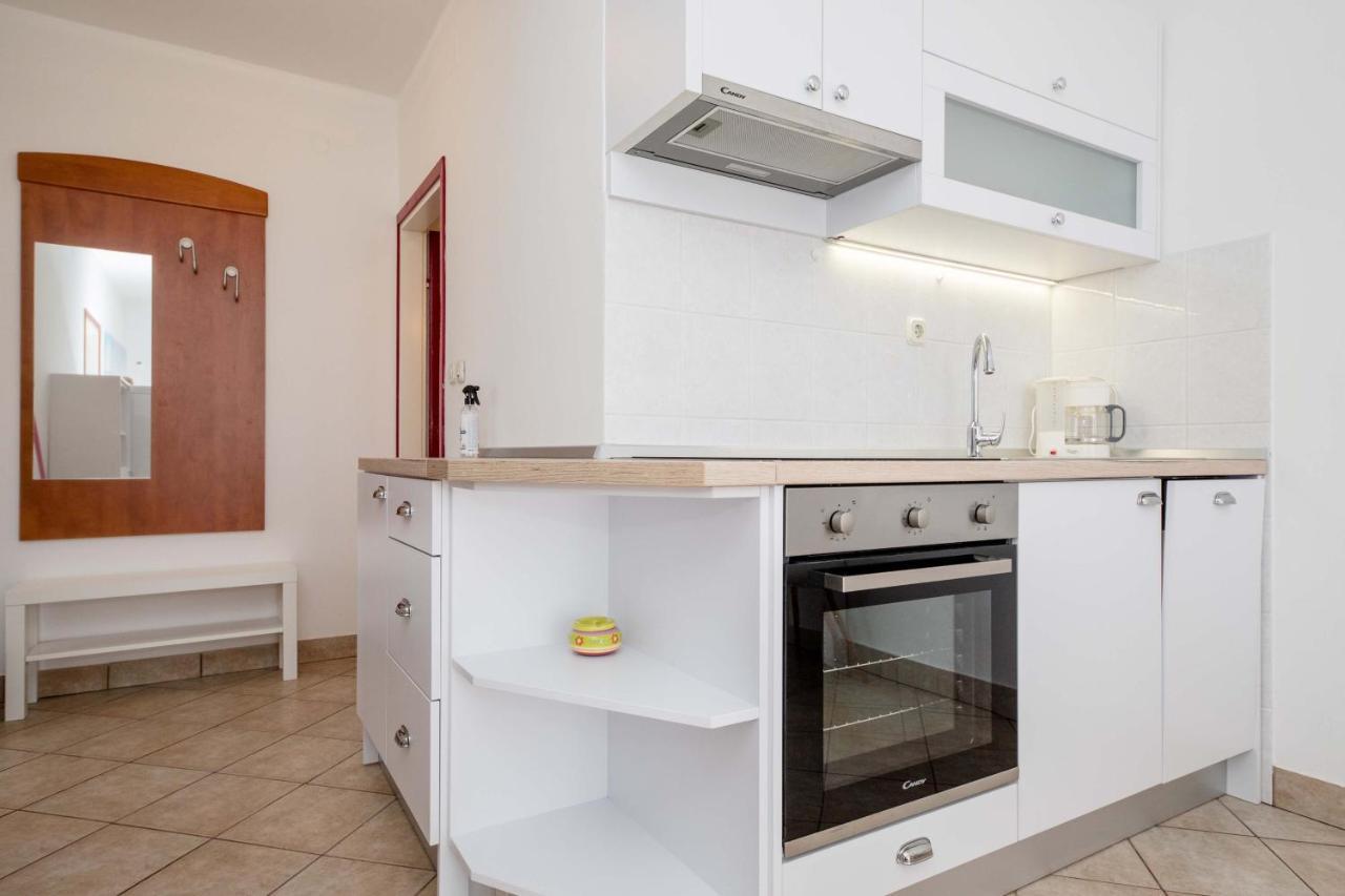 House Subic Apartman Supetarska Draga Kültér fotó