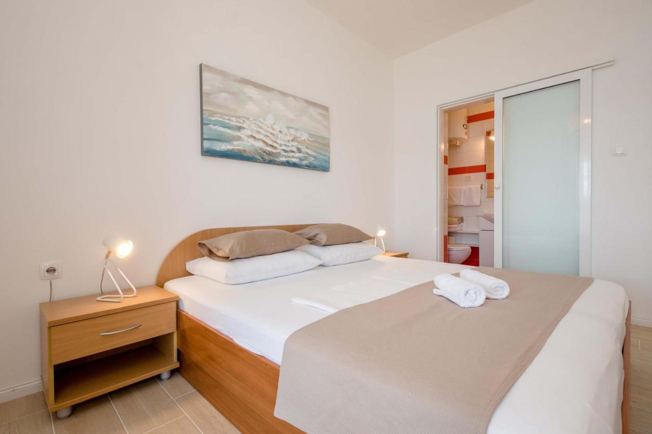 House Subic Apartman Supetarska Draga Kültér fotó